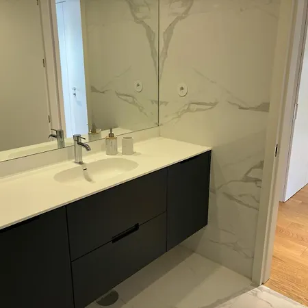 Apartment 1 Bedroom - - Porto *