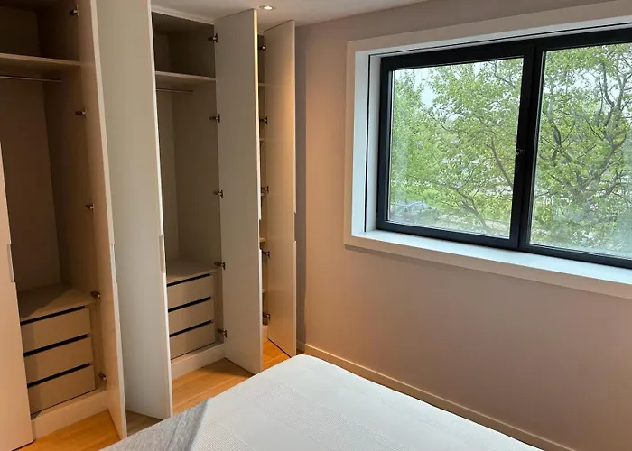 1 Bedroom - - Porto Appartamento *